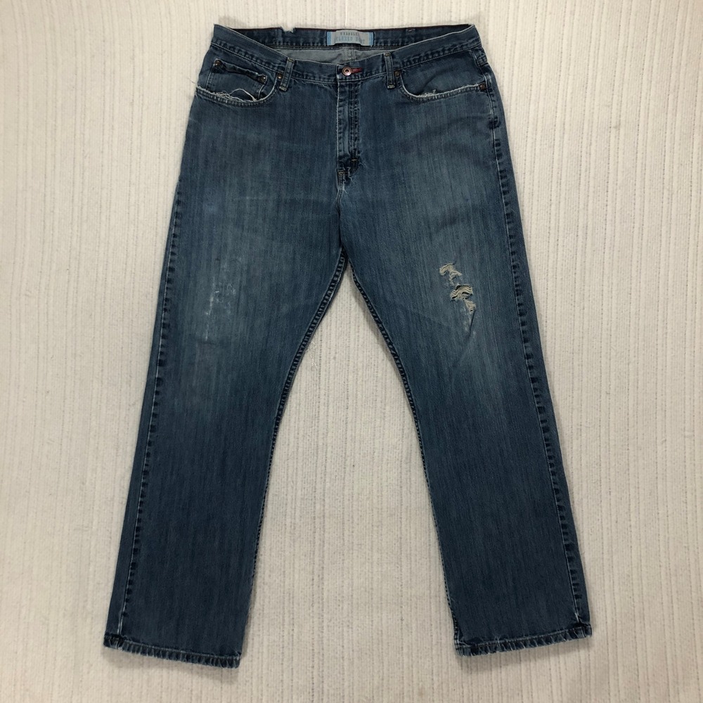 Wrangler Relaxed Fit‎ Straight Leg Blue Denim Jeans Mens Size 38x32 Distressed